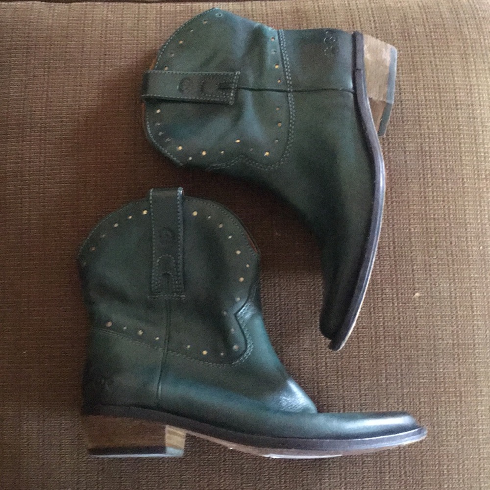 Lucky Brand short cow girl boots